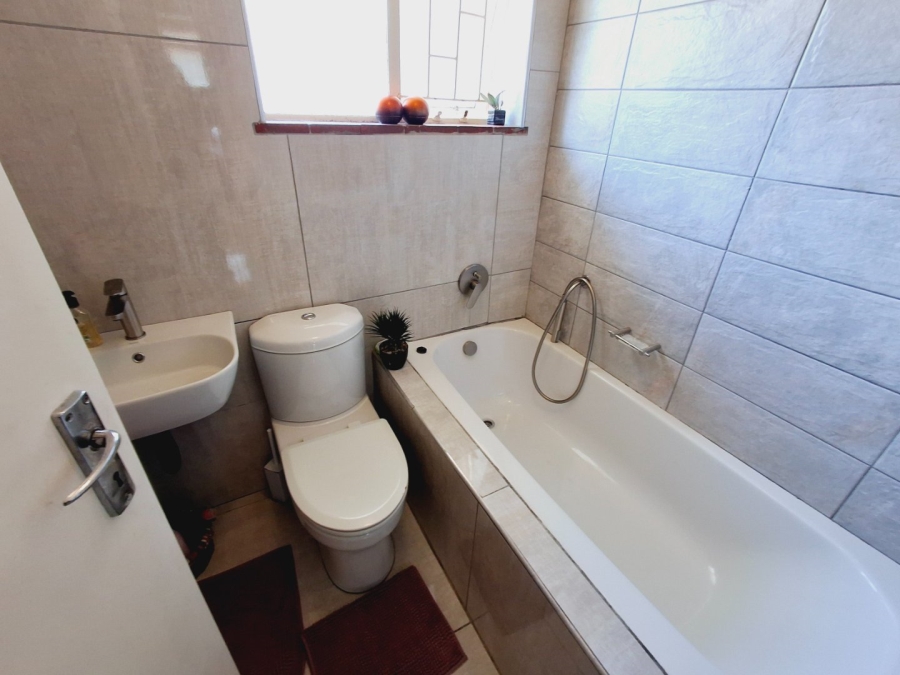 3 Bedroom Property for Sale in Sasolburg Ext 12 Free State